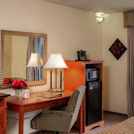 The Foothills Inn Rapid City Ngoại thất bức ảnh